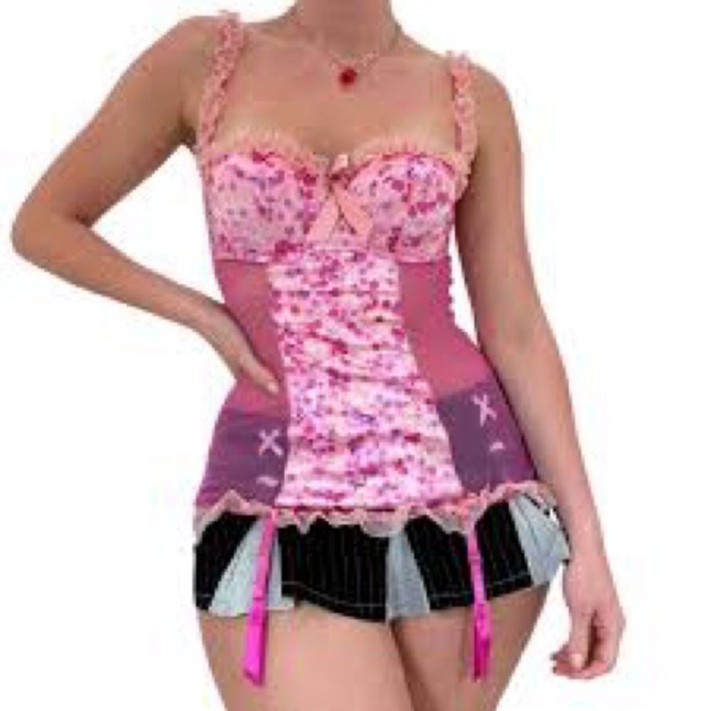 La Senza, size M, Barbie pink floral strappy garter straps lingerie boudoir sexy
